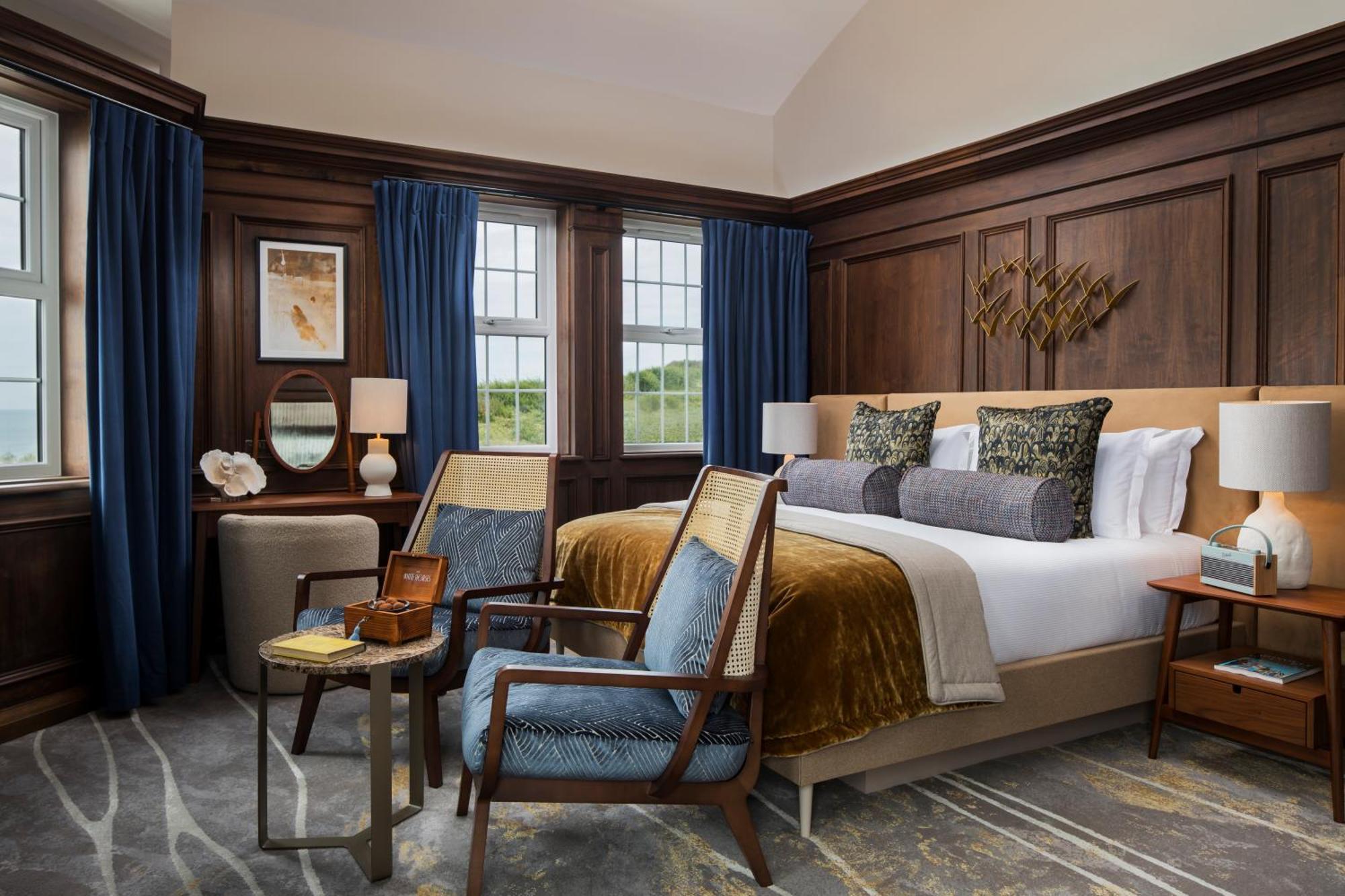 The White Horses By Everly Collection Hotel Hove